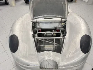 Foto 30 di 30: BIZZARRINI Roma  