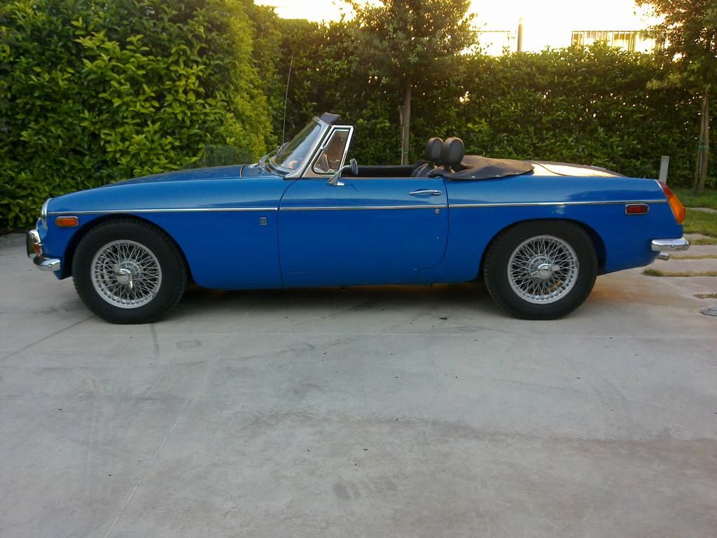MG B Spider 