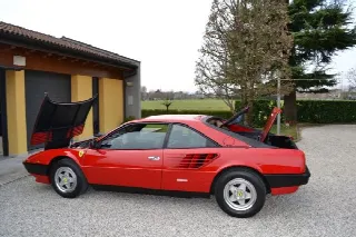 Foto 3 di 7: FERRARI Mondial(1985-1995) 8 F108 