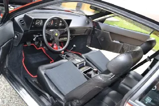 Foto 2 di 7: FERRARI Mondial(1985-1995) 8 F108 