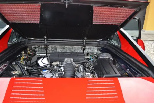 FERRARI Mondial(1985-1995) 8 F108