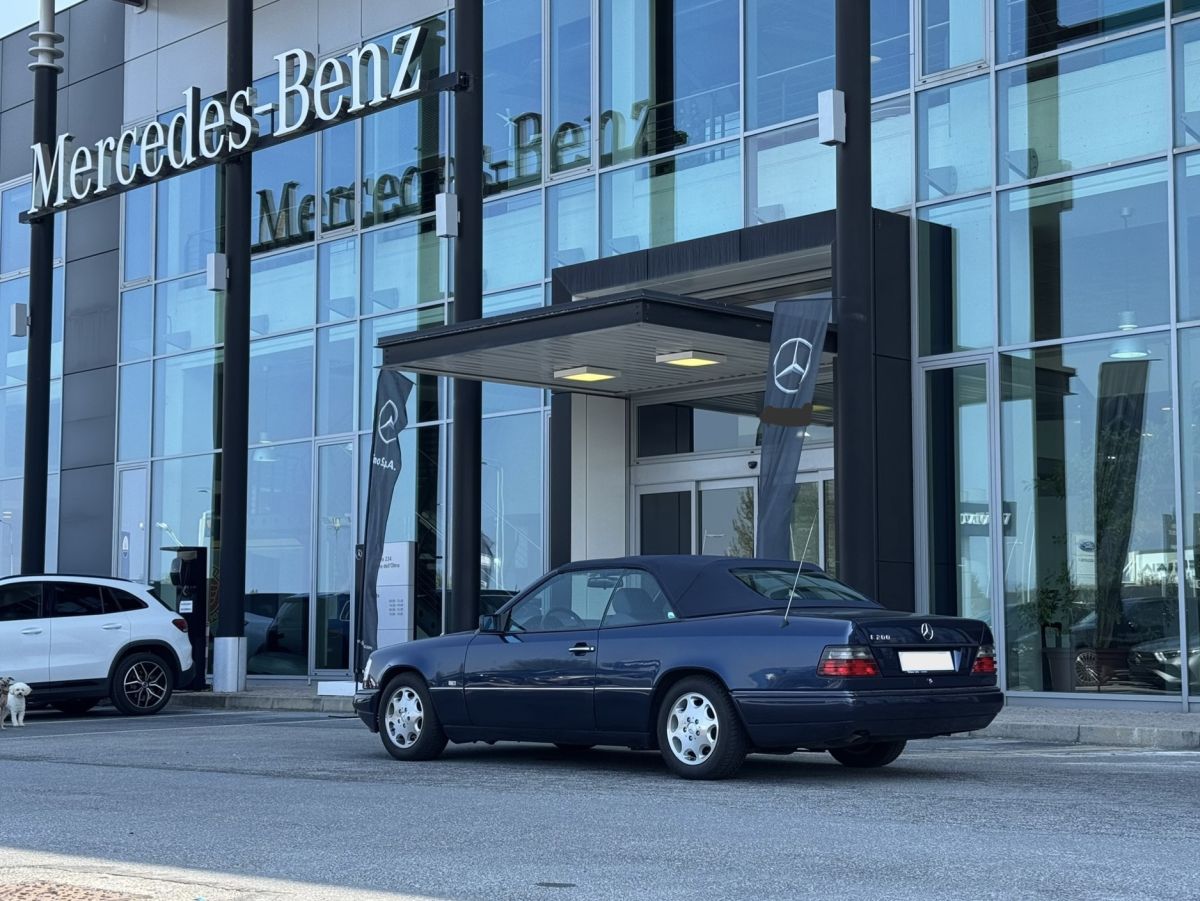 MERCEDES-BENZ E  200 Cabriolet -  COME NUOVA   