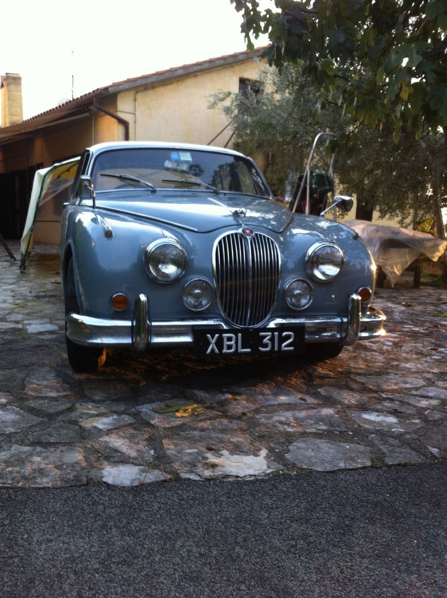 JAGUAR MKII 2,4  cambio manuale 6 cilindri 