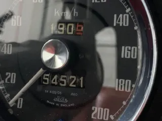 Foto 4 di 11: MG B 1800