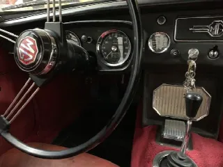 Foto 3 di 11: MG B 1800