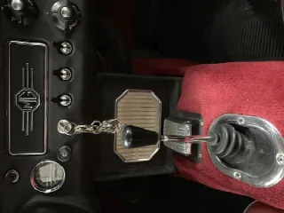 Foto 5 di 11: MG B 1800