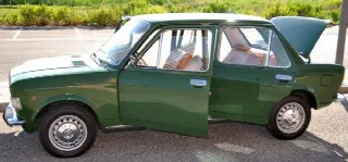 Foto 4 di 16: FIAT  128 Berlina 4p