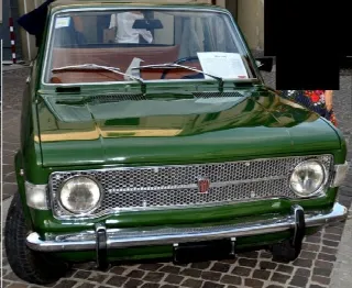 Foto 6 di 16: FIAT  128 Berlina 4p