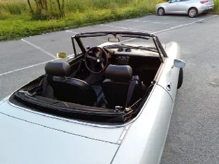 Foto 3 di 6: ALFA ROMEO Spider  