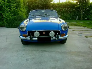 Foto 1 di 3: MG B  