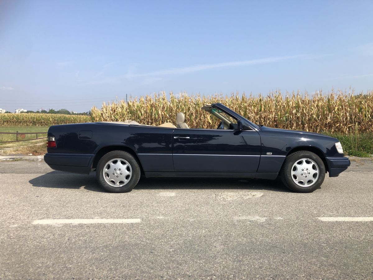 MERCEDES-BENZ E-Class(1985-1996) 200 cabriolet 