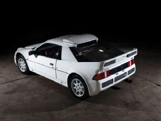 Foto 2 di 6: FORD RS200 