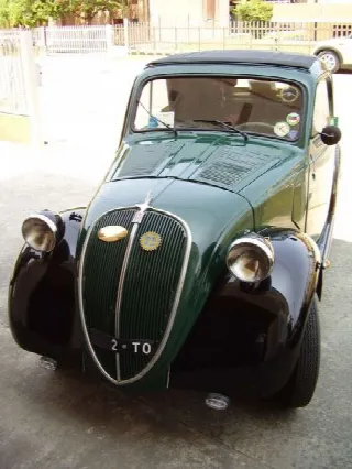 Foto 2 di 11: FIAT 500 Topolino 