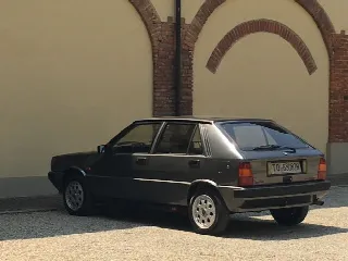 Foto 5 di 7: LANCIA Delta HF turbo 1600 cc. - iniezione  