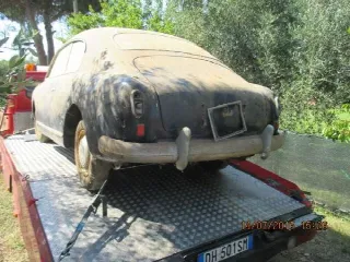 Foto 3 di 3: FIAT 1400 coupé Frua