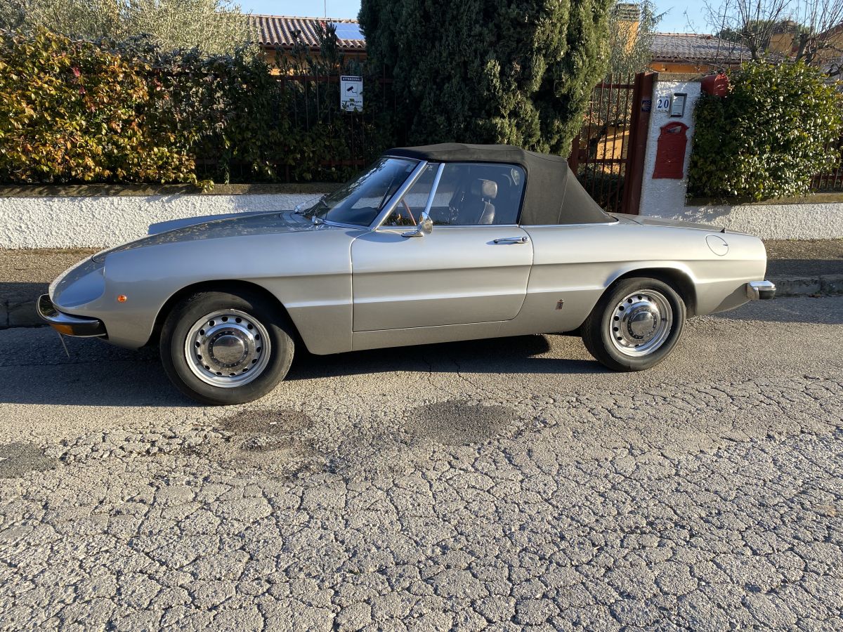 ALFA ROMEO 1300 duetto spider 