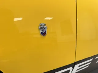 Foto 5 di 37: DE TOMASO Pantera Push Button 