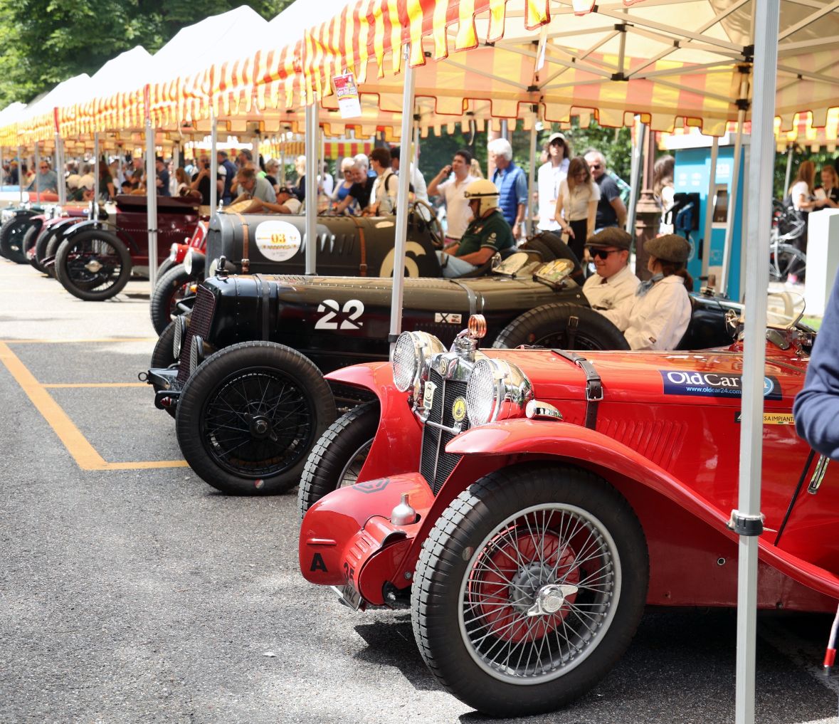 OldCar24 Media Partner & Sponsor del Bergamo Historic Gran Prix 2026: edizione straordinaria con oltre 80 auto in corsa sul Circuito delle Mura