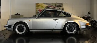 Foto 7 di 7: PORSCHE 911 Carrera 3.2