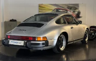 Foto 3 di 7: PORSCHE 911 Carrera 3.2