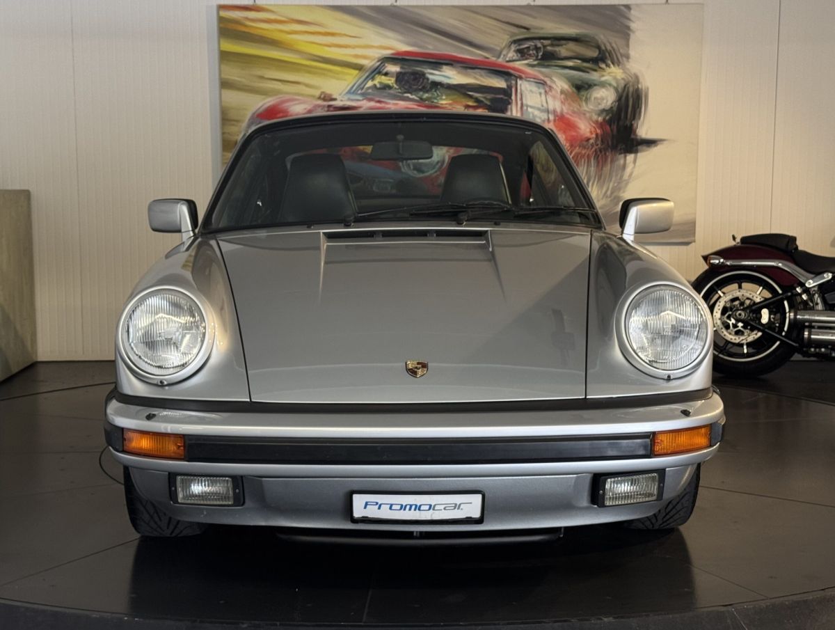 PORSCHE 911 Carrera 3.2