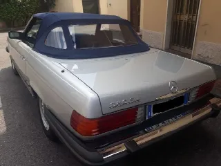 Foto 3 di 5: MERCEDES-BENZ SL(1971-1989) 380 