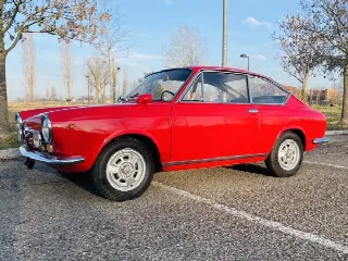 Foto 4 di 8: FIAT 850 Coupè  