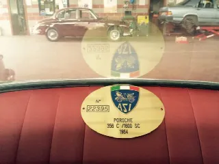 Foto 5 di 5: PORSCHE 356 SC 