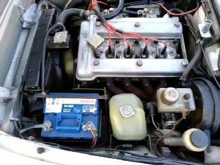 Foto 3 di 3: ALFA ROMEO Spider 1600  