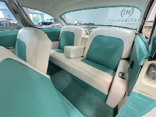 Foto 13 di 27: FORD Fairlane Crown Victoria   