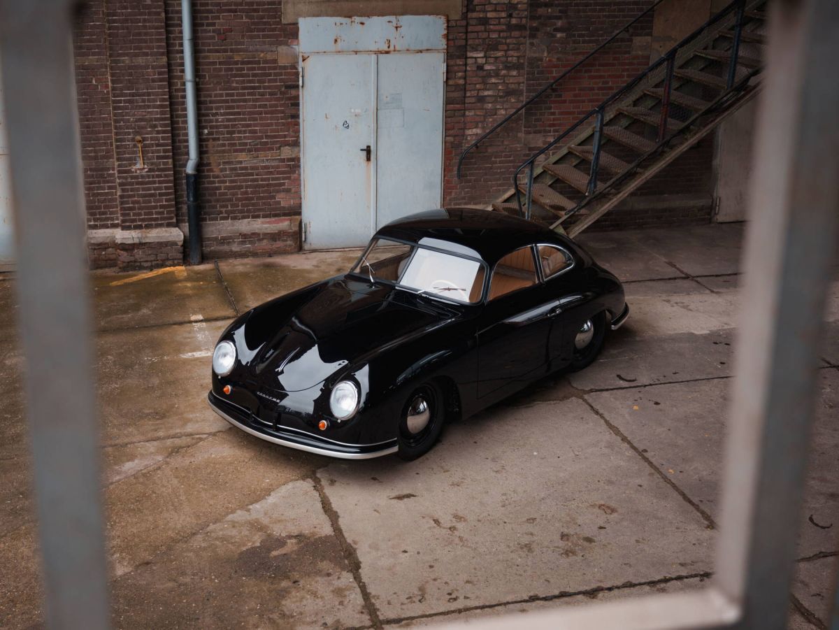 PORSCHE 356 Rare Pre-A 1300 Coupé, 1951