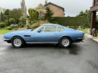 Foto 2 di 8: ASTON MARTIN V8 Coupe 