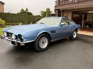 Foto 4 di 8: ASTON MARTIN V8 Coupe 