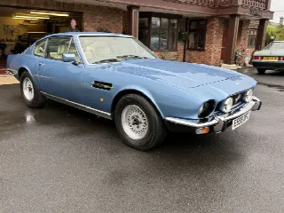 Foto 6 di 8: ASTON MARTIN V8 Coupe 
