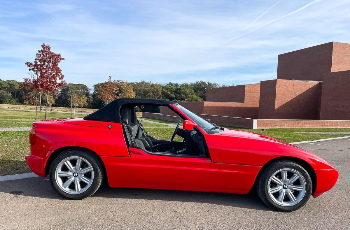 BMW Z1      