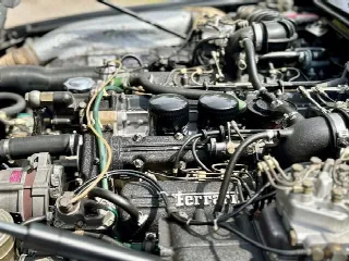 Foto 11 di 19: FERRARI 400(1976-1985) i 