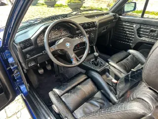 Foto 3 di 6: BMW 325     i E30