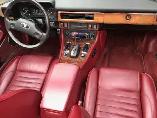 Foto 4 di 7: JAGUAR XJS(1975-1996) Xjs