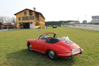 Foto 7 di 17: PORSCHE 356 C T6 Cabrio 