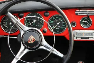 Foto 9 di 17: PORSCHE 356 C T6 Cabrio 
