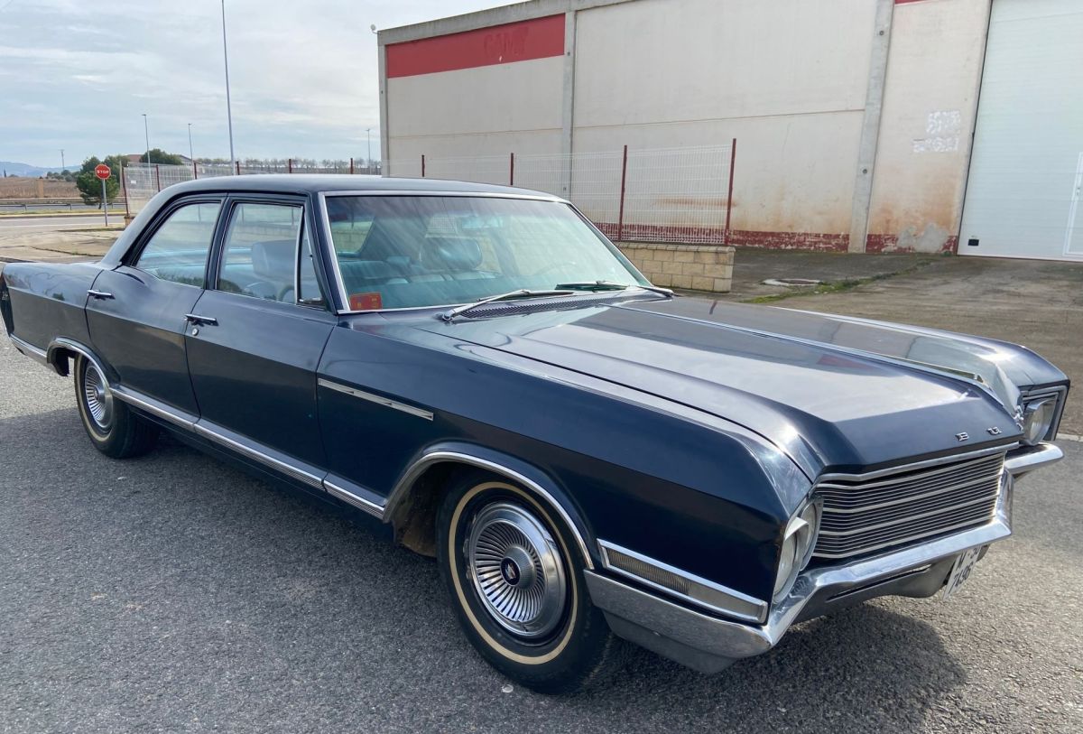 BUICK Riviera LeSabre    