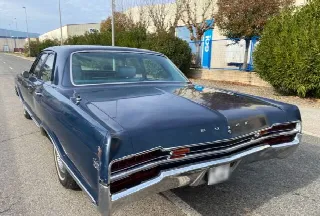 Foto 3 di 10: BUICK Riviera LeSabre    
