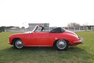 Foto 14 di 17: PORSCHE 356 C T6 Cabrio 