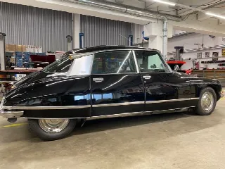 Foto 2 di 3: CITROEN DS  23 Pallas IE 