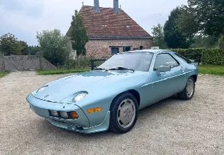 Foto 1 di 7: PORSCHE 928 