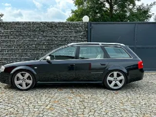 Foto 3 di 9: AUDI Quattro RS6 V8 C5