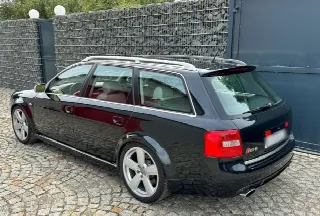 Foto 4 di 9: AUDI Quattro RS6 V8 C5