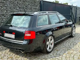 Foto 2 di 9: AUDI Quattro RS6 V8 C5
