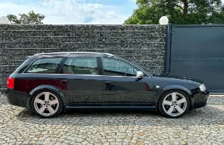 Foto 6 di 9: AUDI Quattro RS6 V8 C5