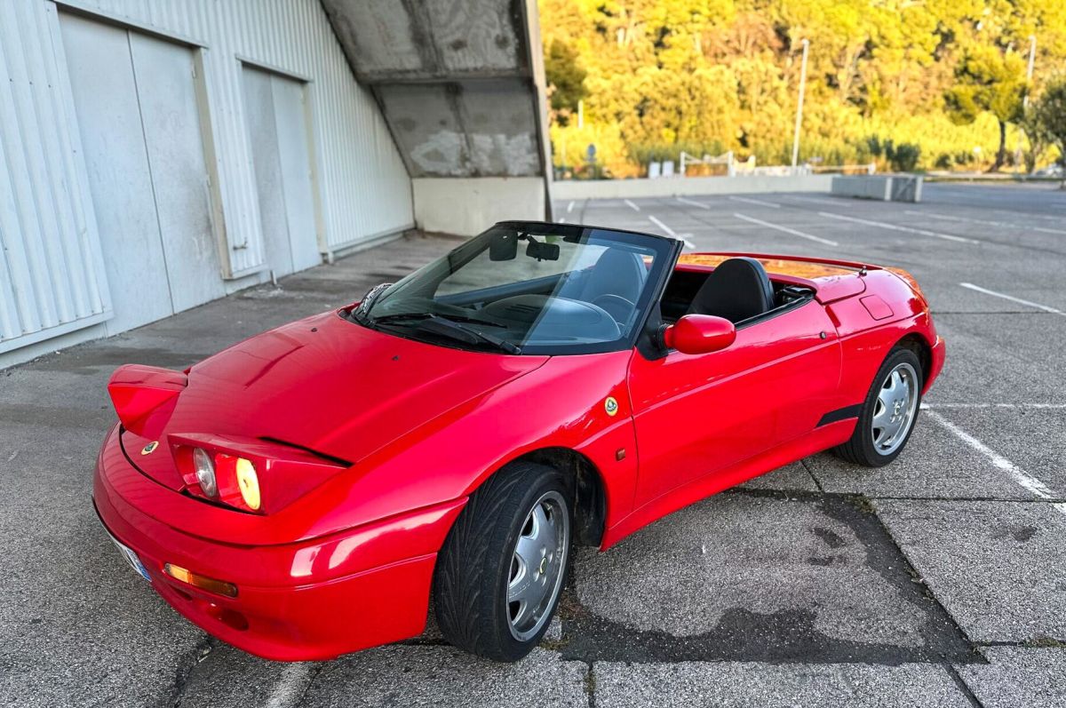 LOTUS Elan Turbo SE